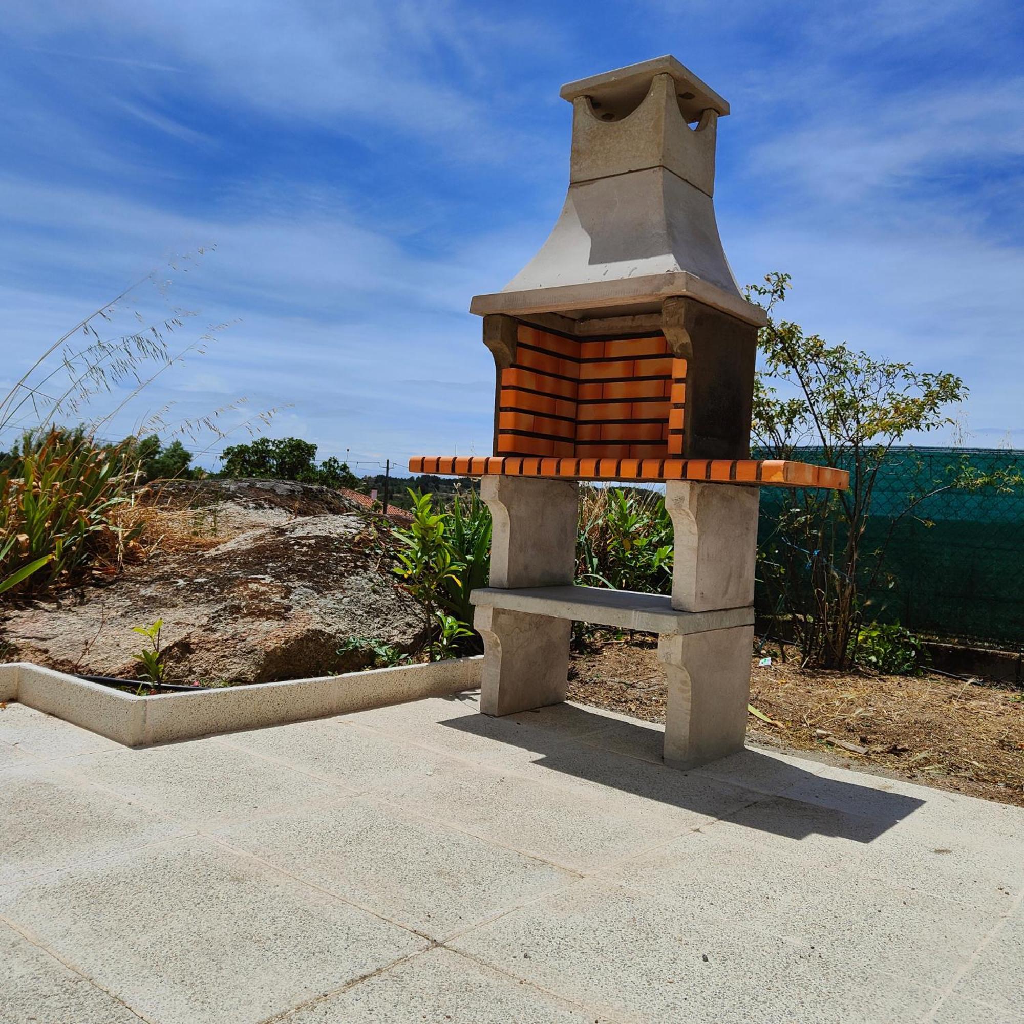 Villa Mendes Oliva 阿尔梅达 外观 照片